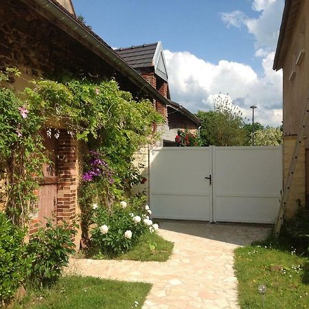 La Bicoque En Puisaye Hotel Saint-Amand-en-Puisaye ภายนอก รูปภาพ
